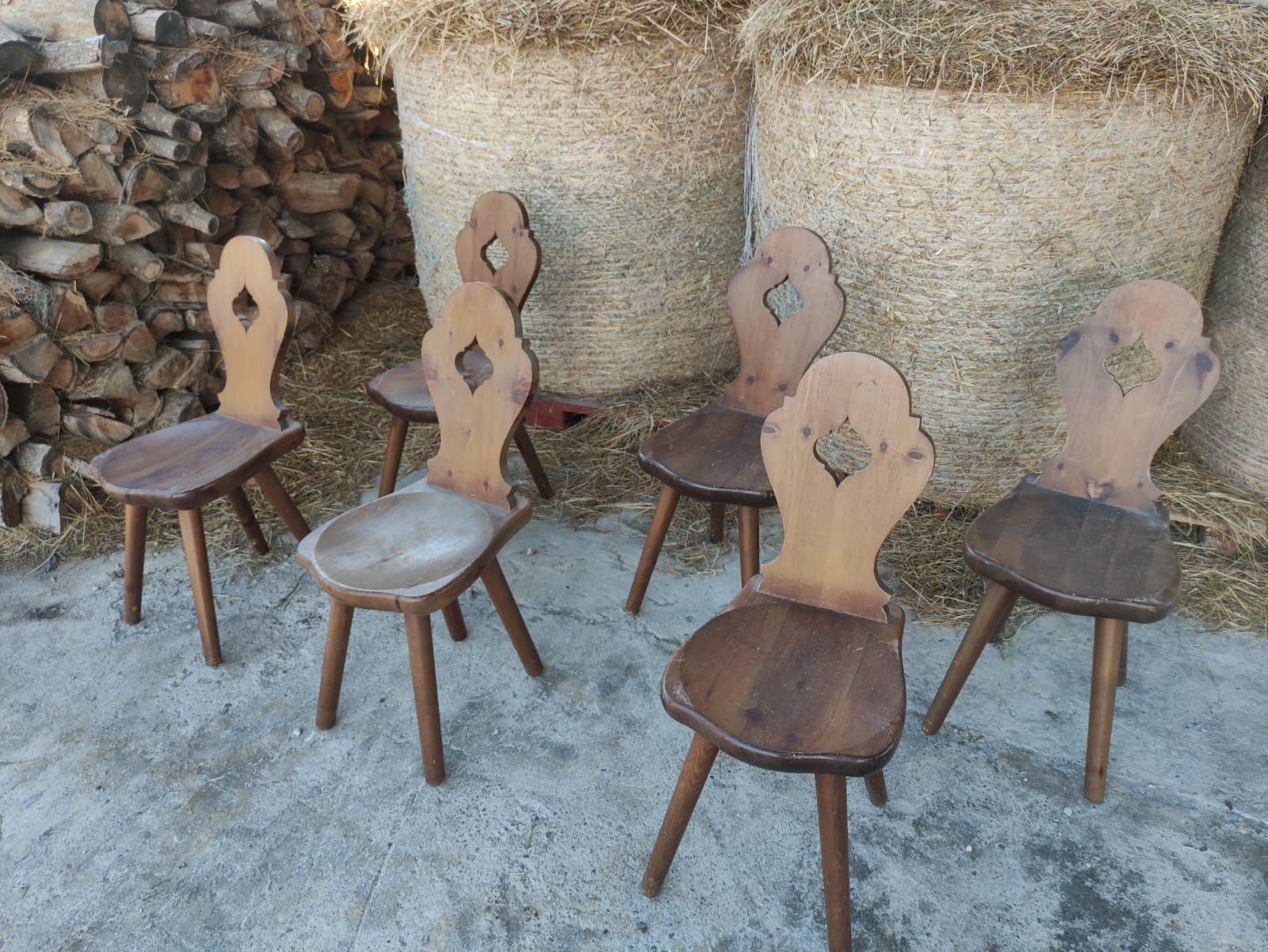 6 chairs