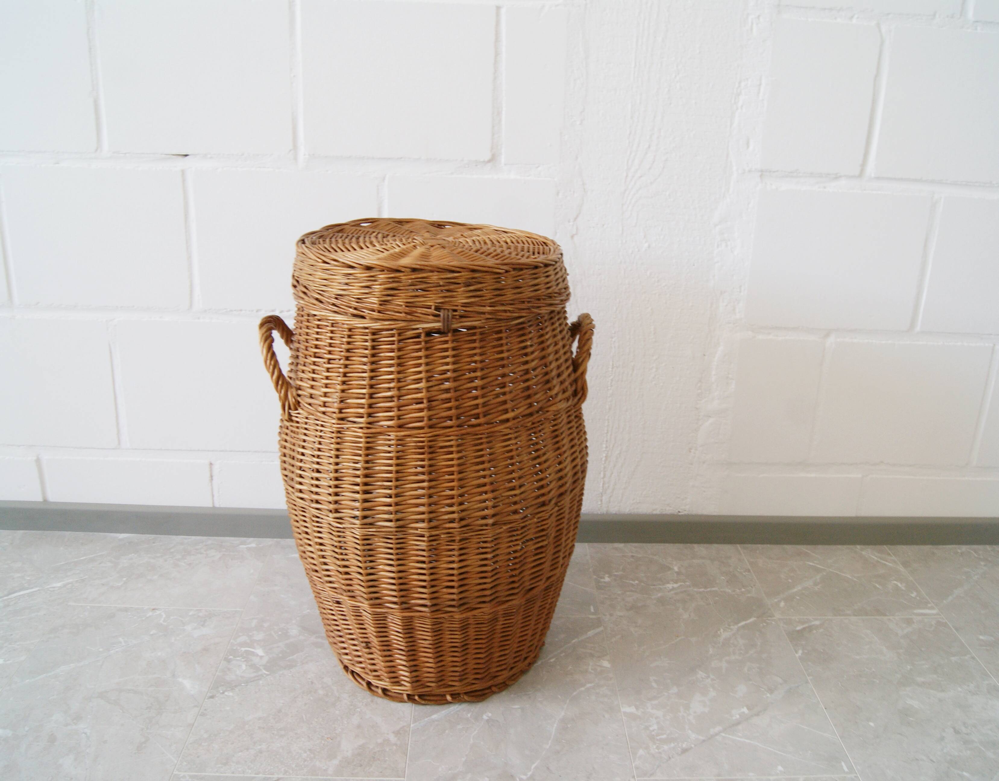 large round basket with lid, wicker basket, rattan basket, laundry container