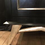 Furniture at the height of support of the 1940s