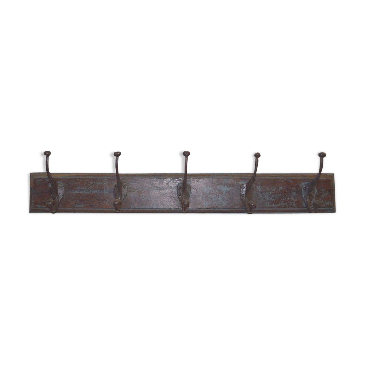 Porte manteau d'écolier en bois avec des patères en fonte