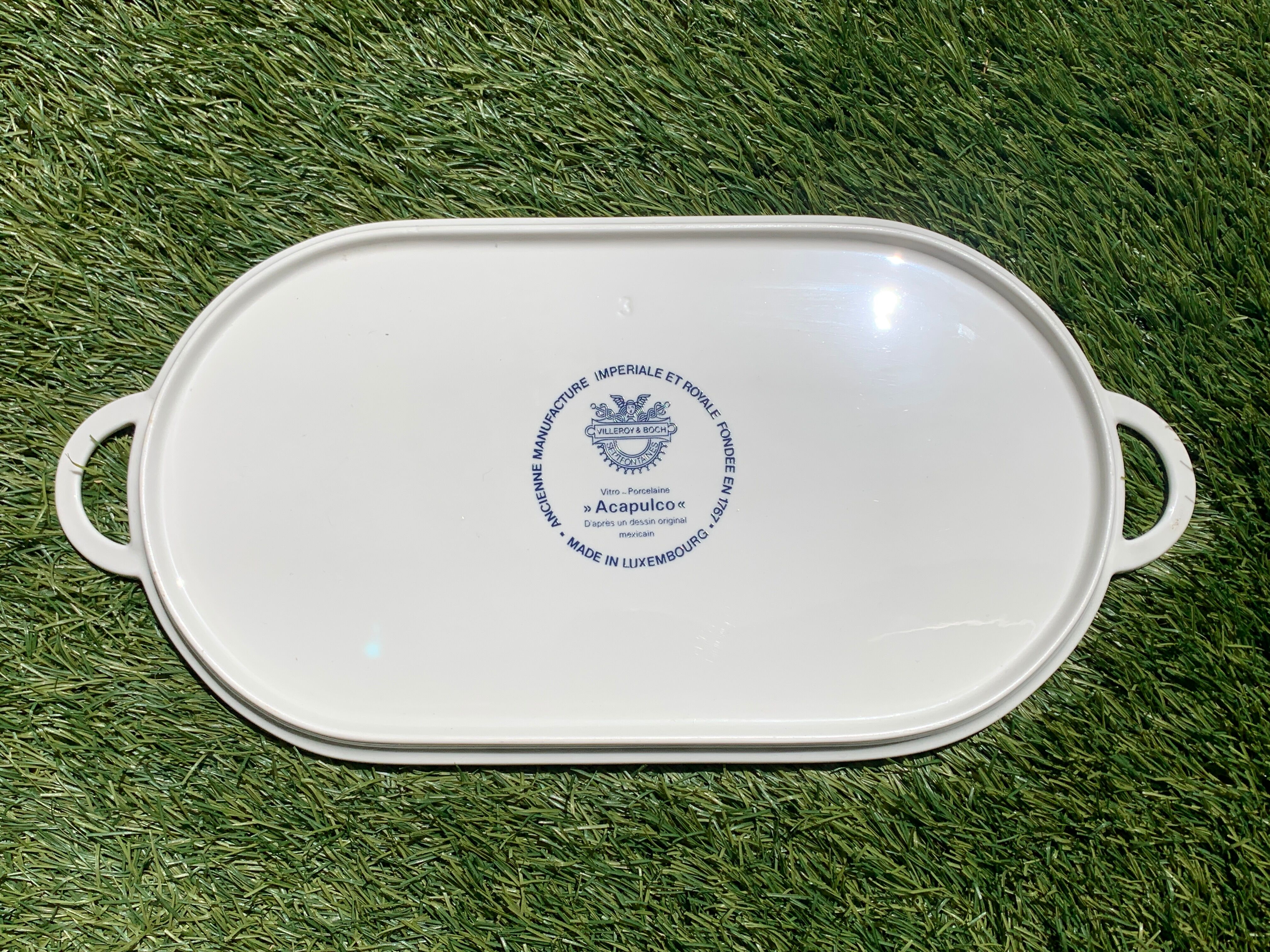 Porcelain vitro dish, Acapulco model by Villeroy and Boch