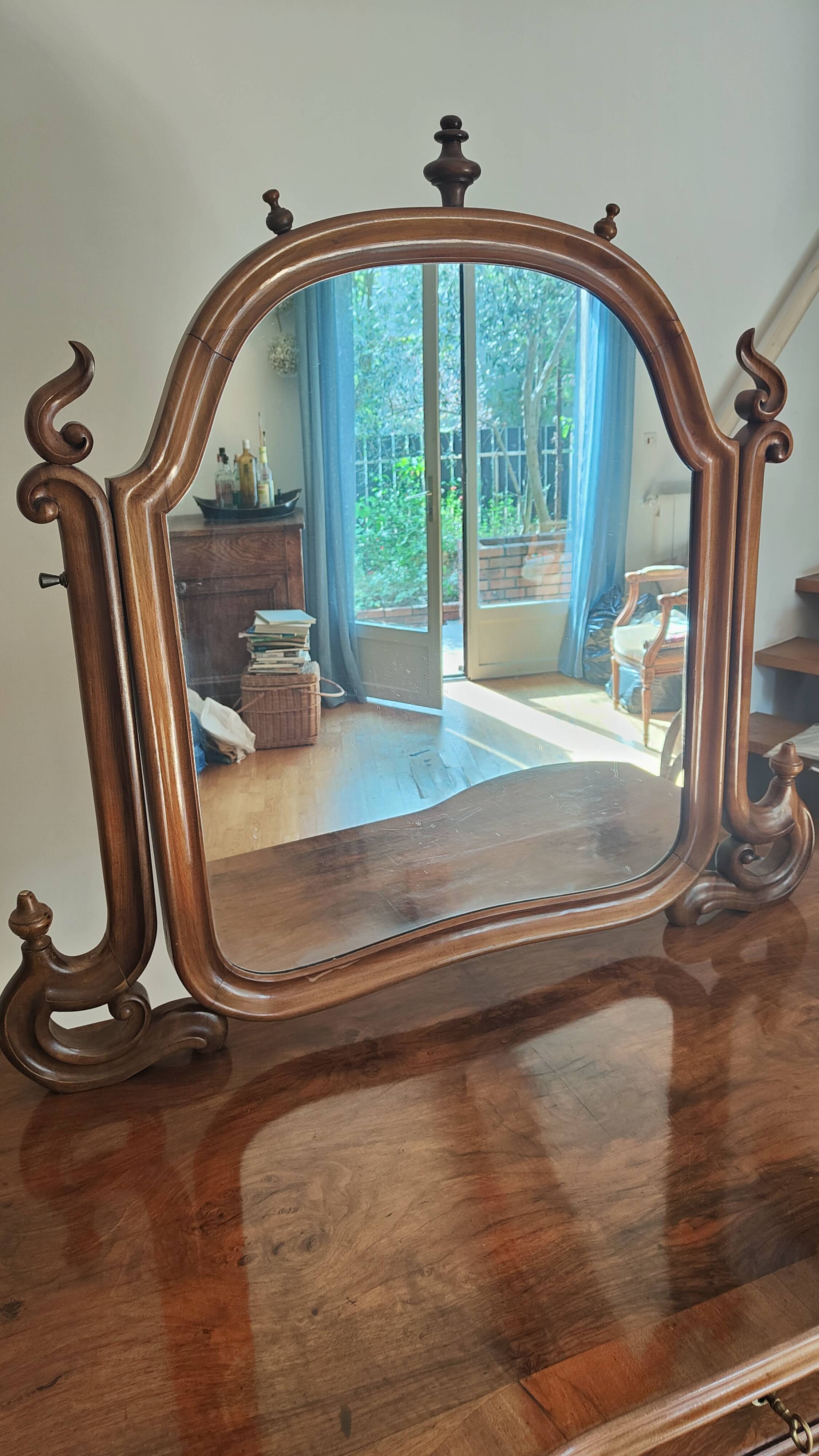 Coiffeuse style Louis Philippe