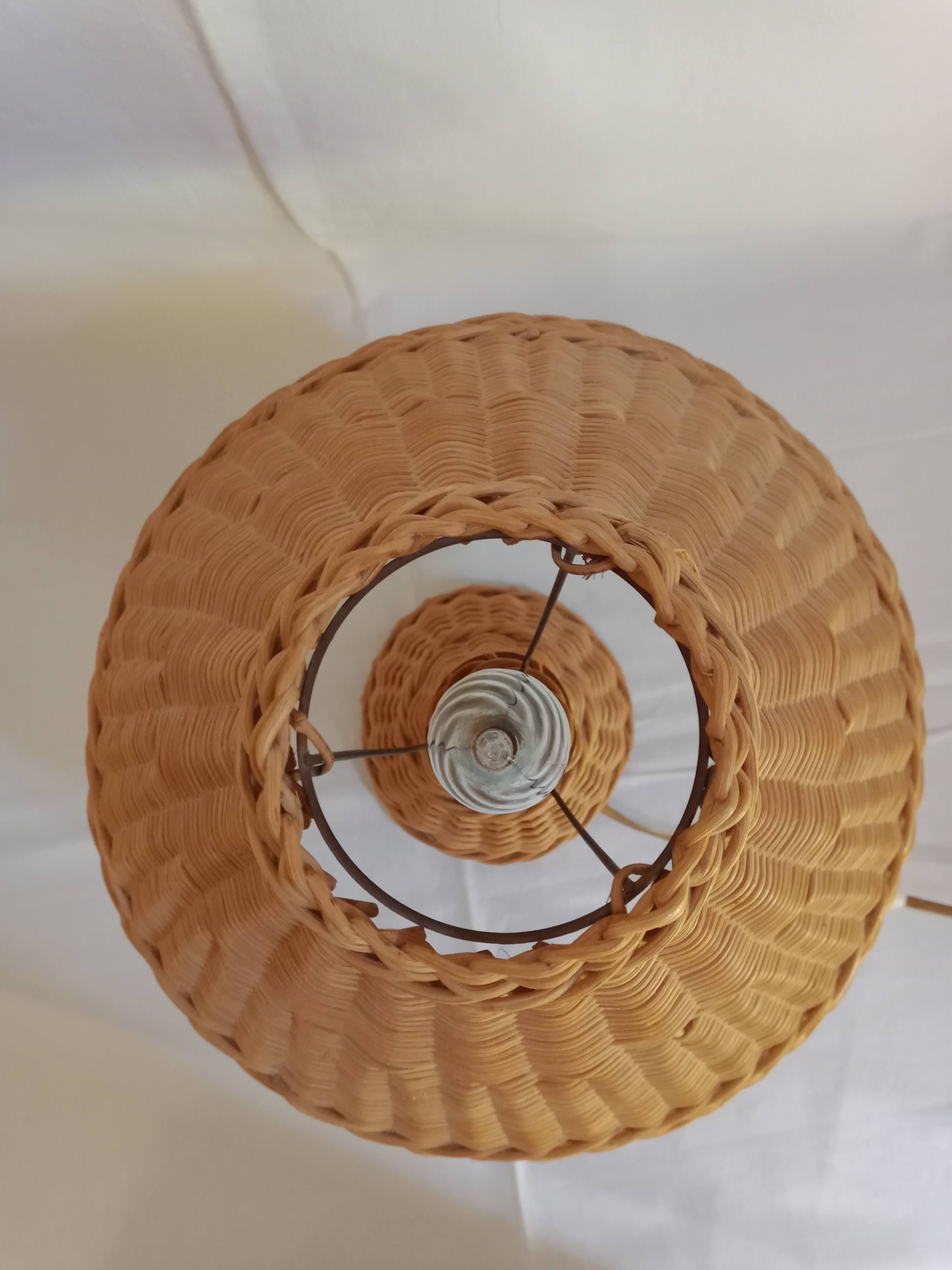 Vintage rattan lamp to install