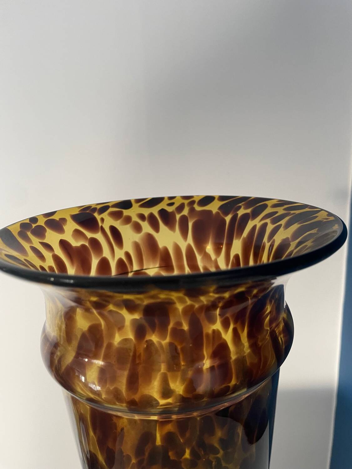 Medicis vase in tortoiseshell-colored blown glass 1970