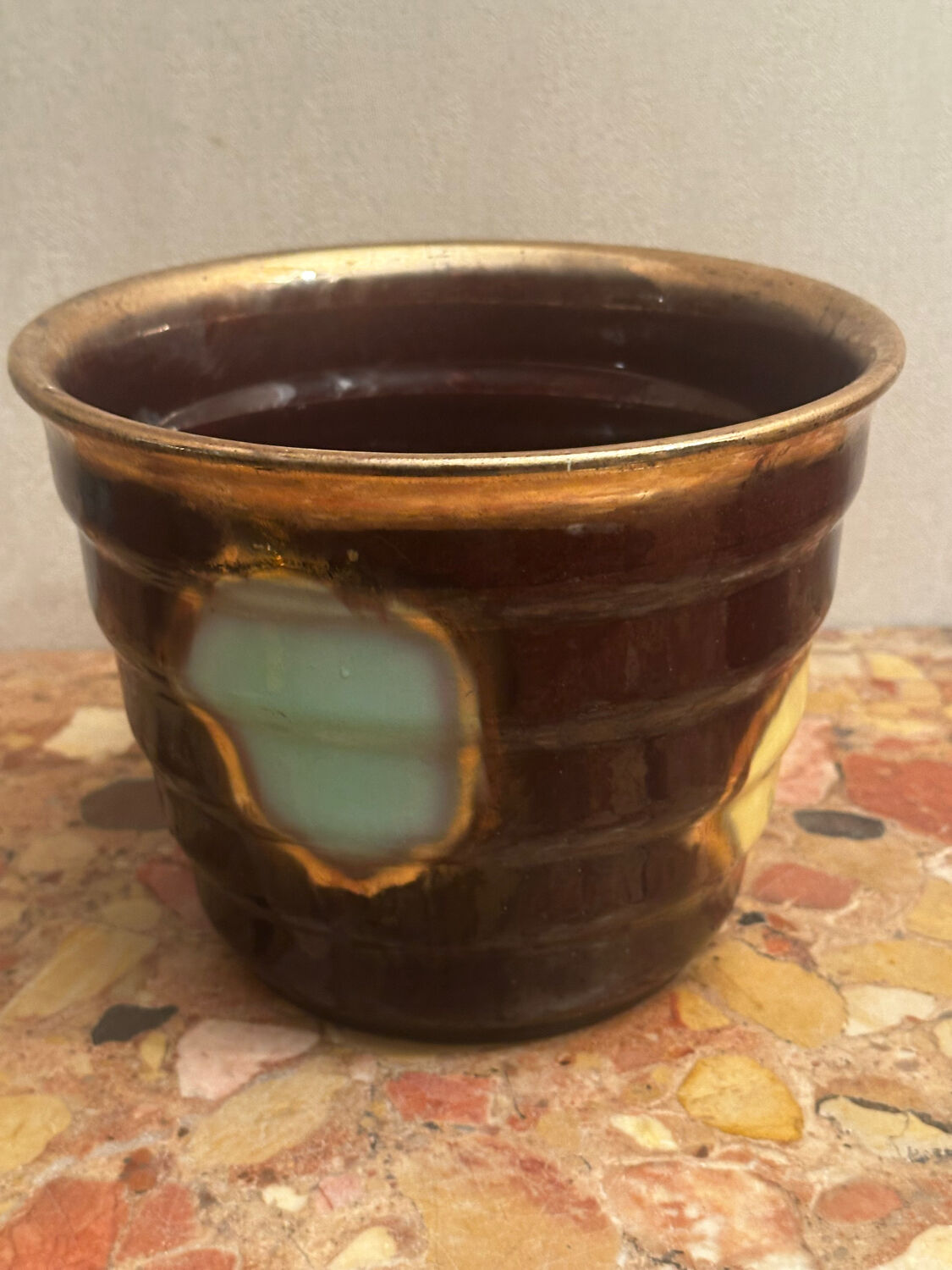 Vintage ribbed ceramic cache pot