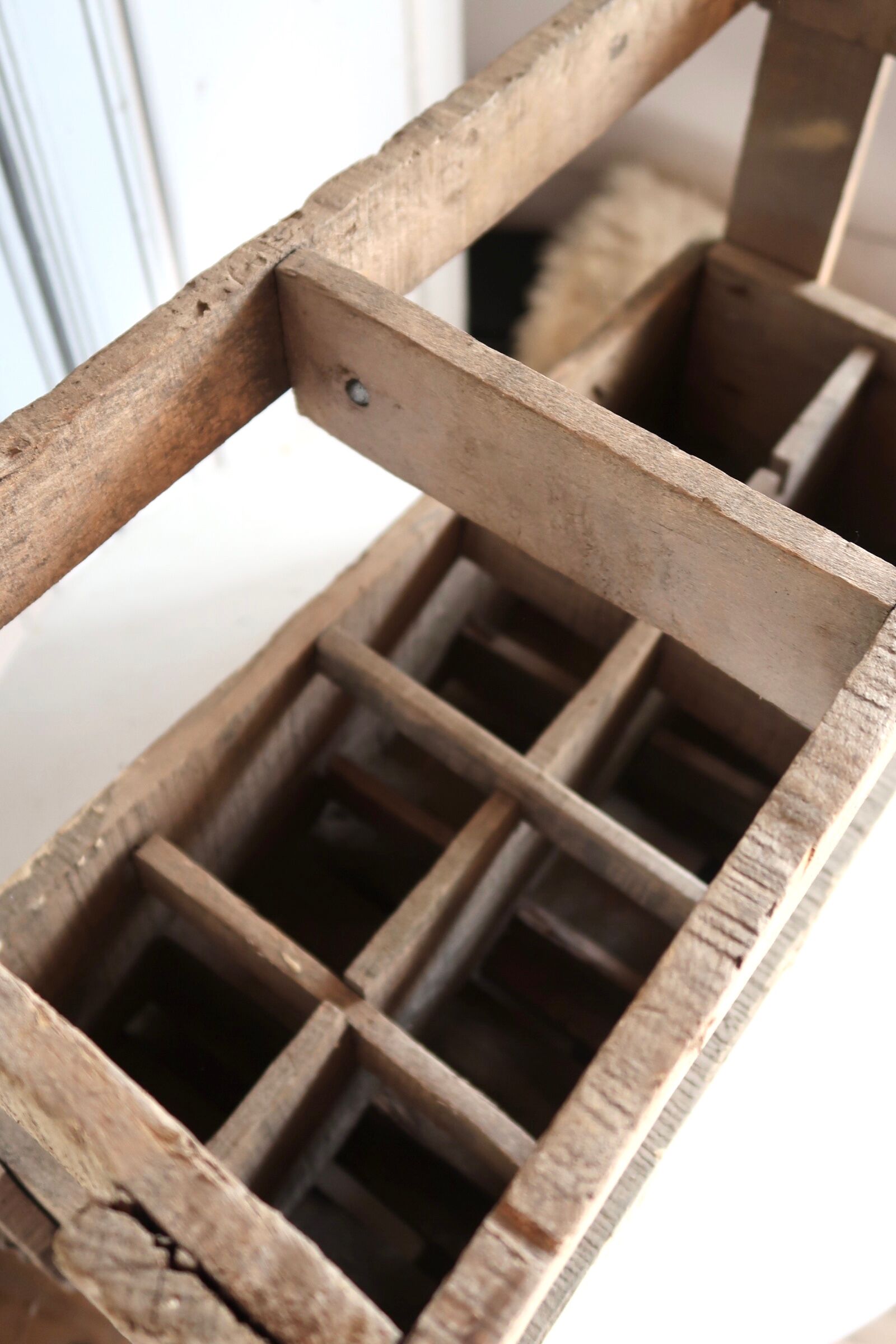 Wooden bottle locker box