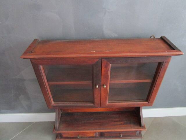 vitrine murale ancienne en bois
