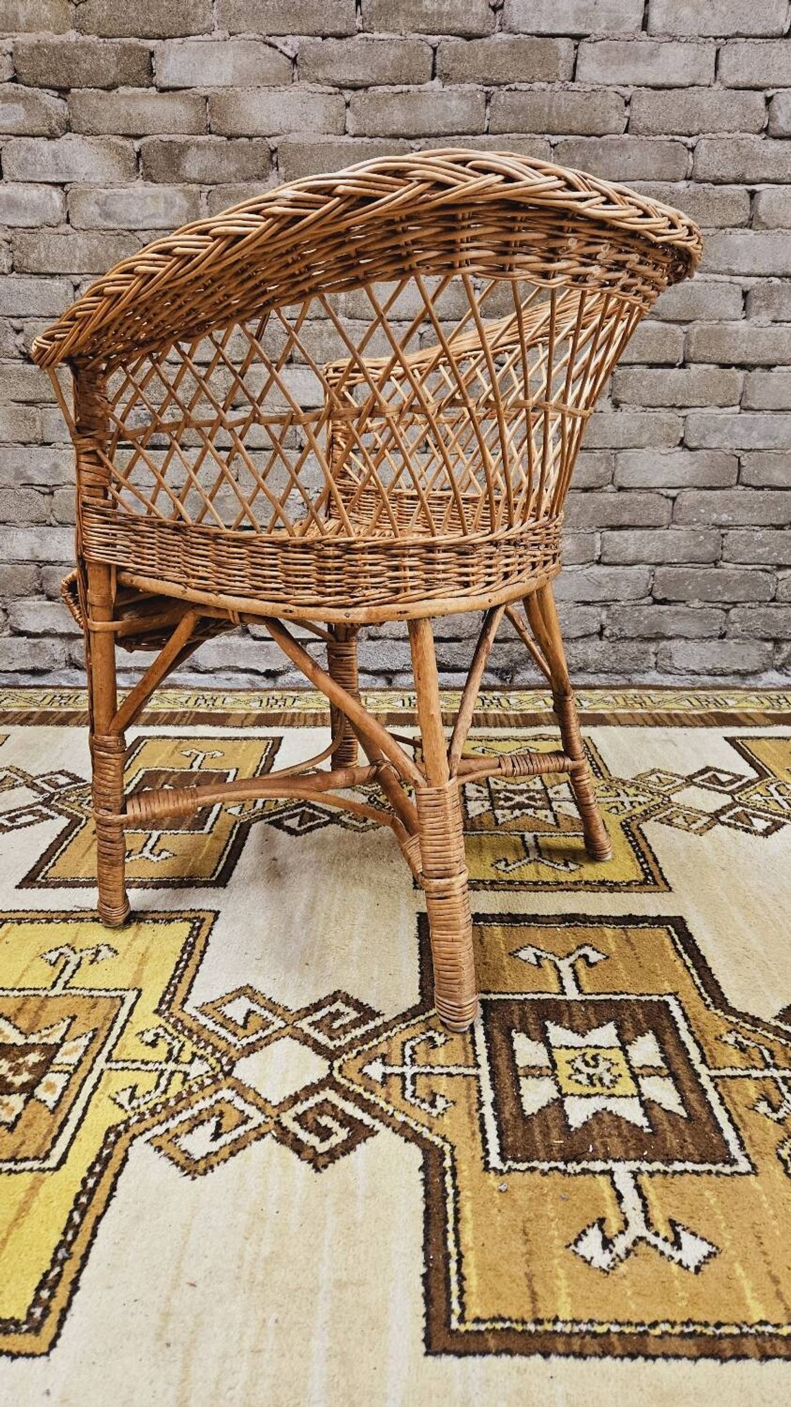 Vintage 1960s wicker rattan armchair