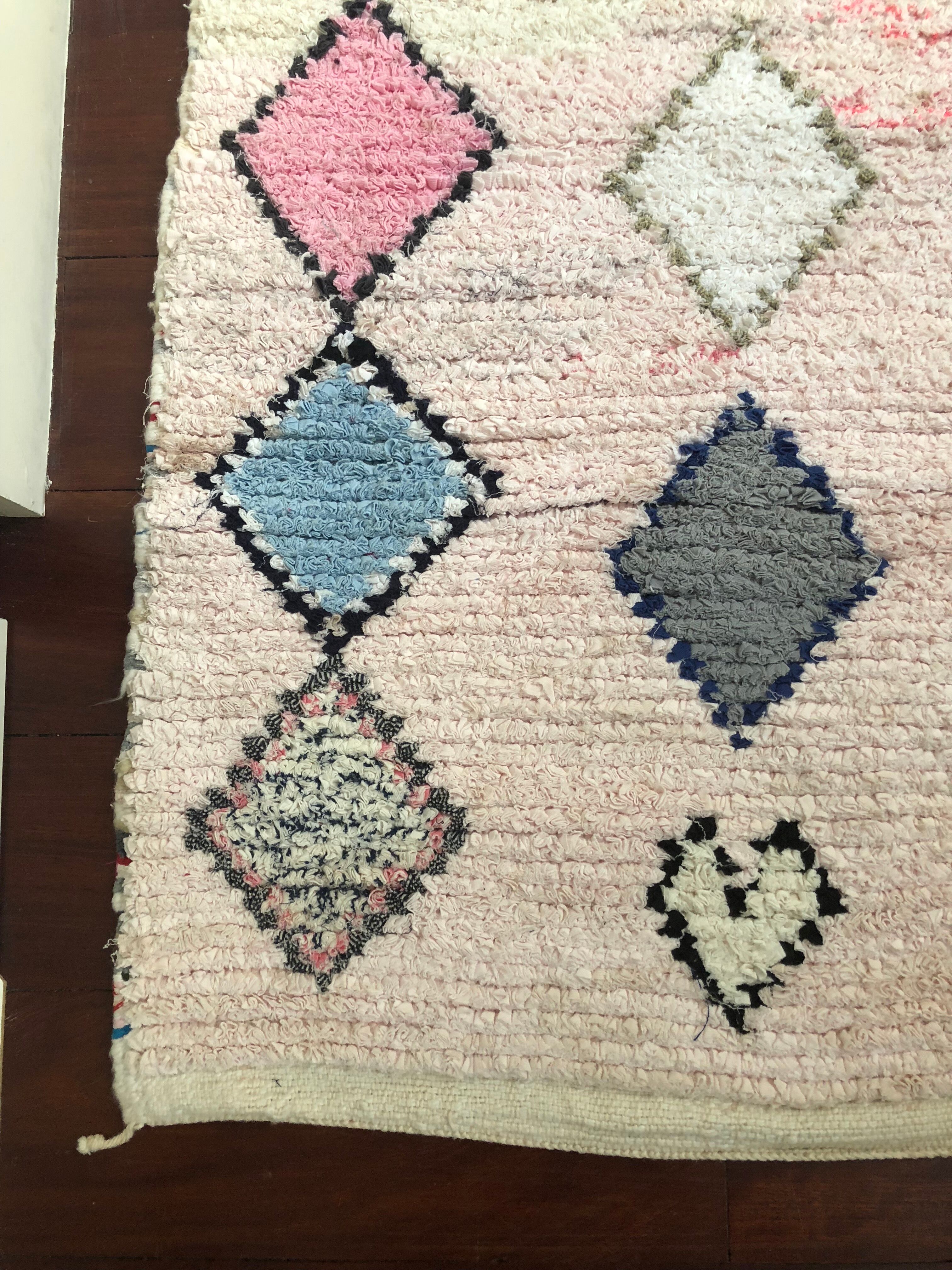 Carpet berber boucharouite done hand to morocco 135x200cm