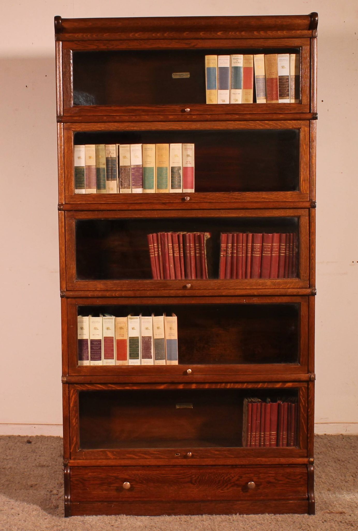 Bibliothèque Globe Wernicke en chêne de 5 éléments avec un tiroir
