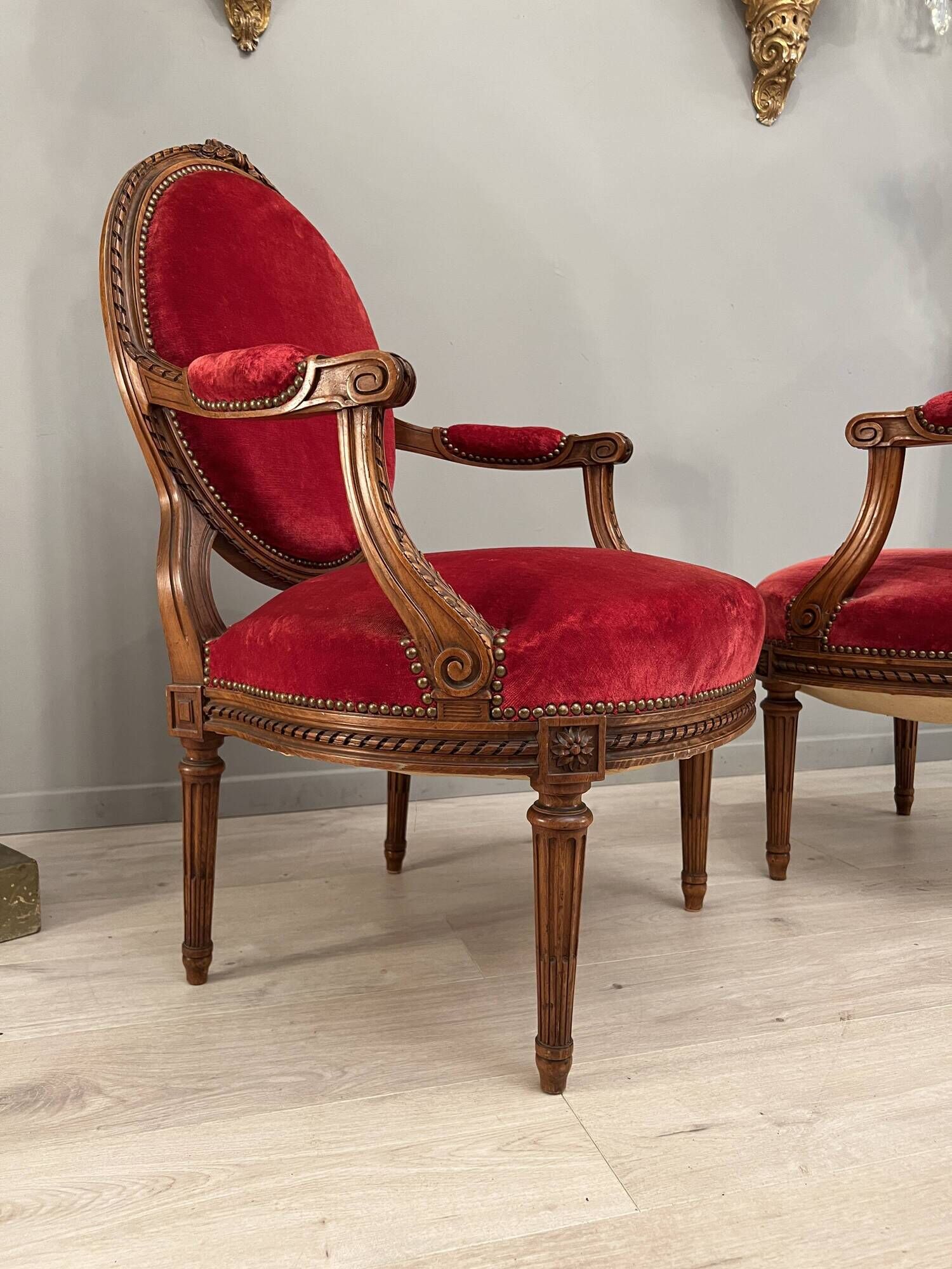 Paire de fauteuils de style Louis XVI époque fin XIXeme