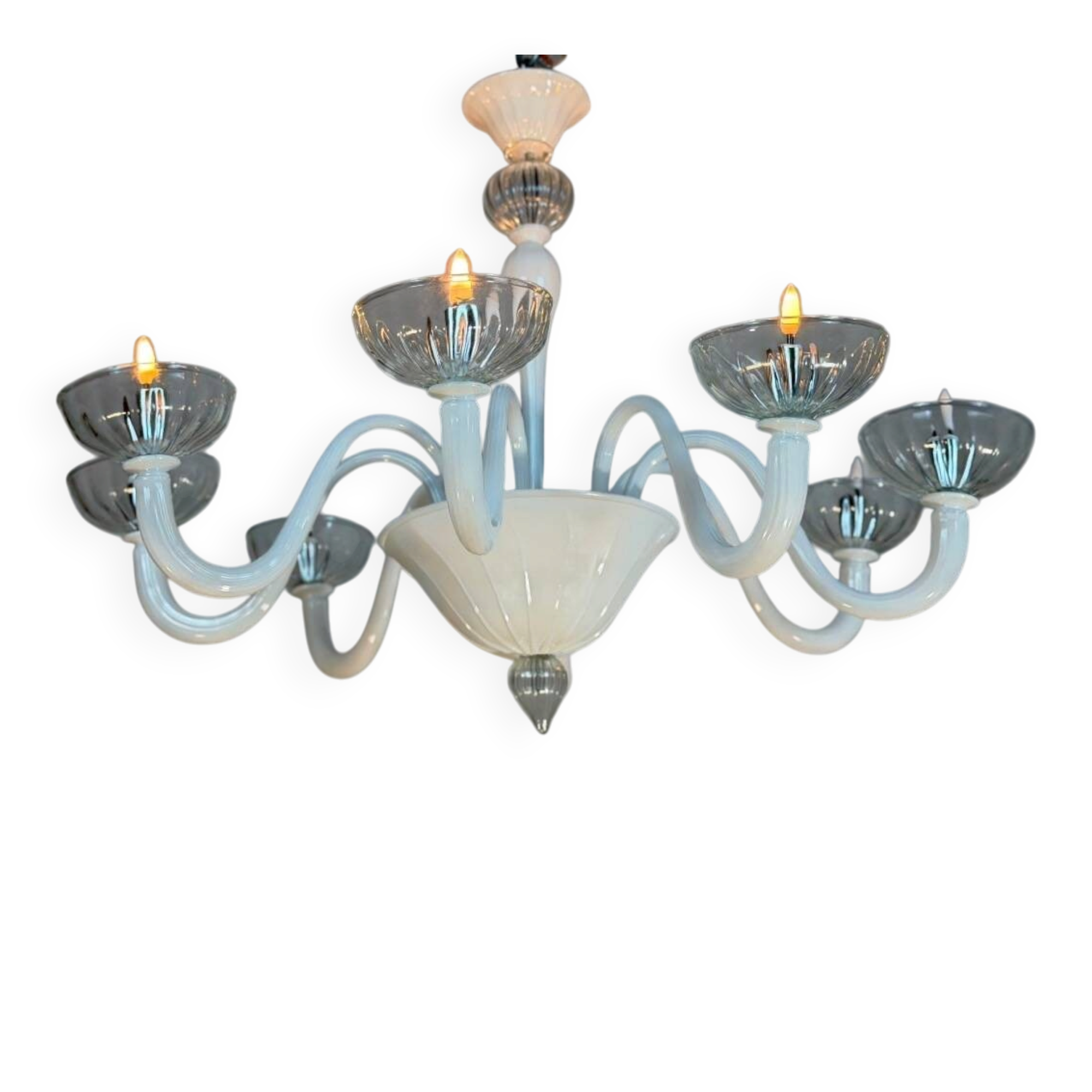 Venetian chandelier in white and colourless Murano glass, circa 1990.