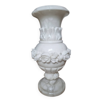 Important Medici alabaster vase