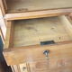 Armoire type cabinet vendéen, en bois massif