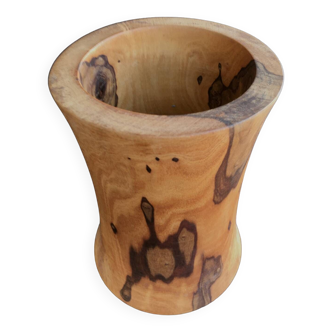 Wooden pot