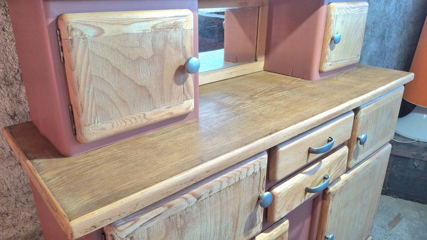 Mado two-body vintage kitchen buffet from the 1950s – cathedral glass