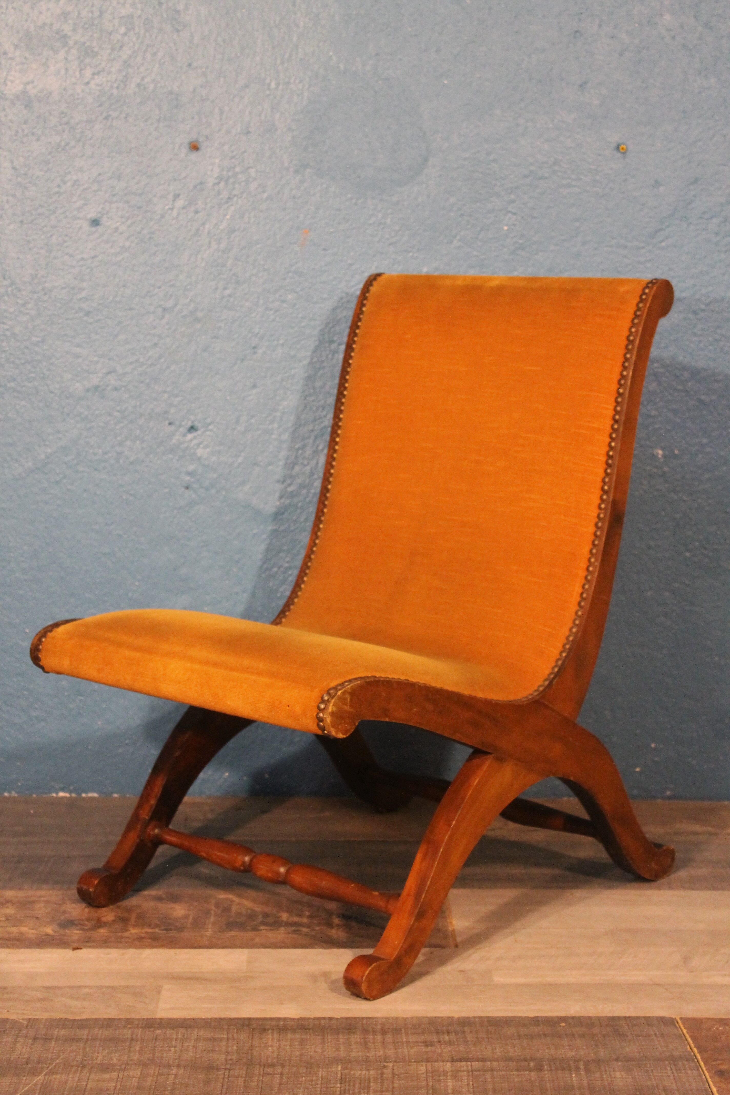 Paire de fauteuils chauffeuses vintage