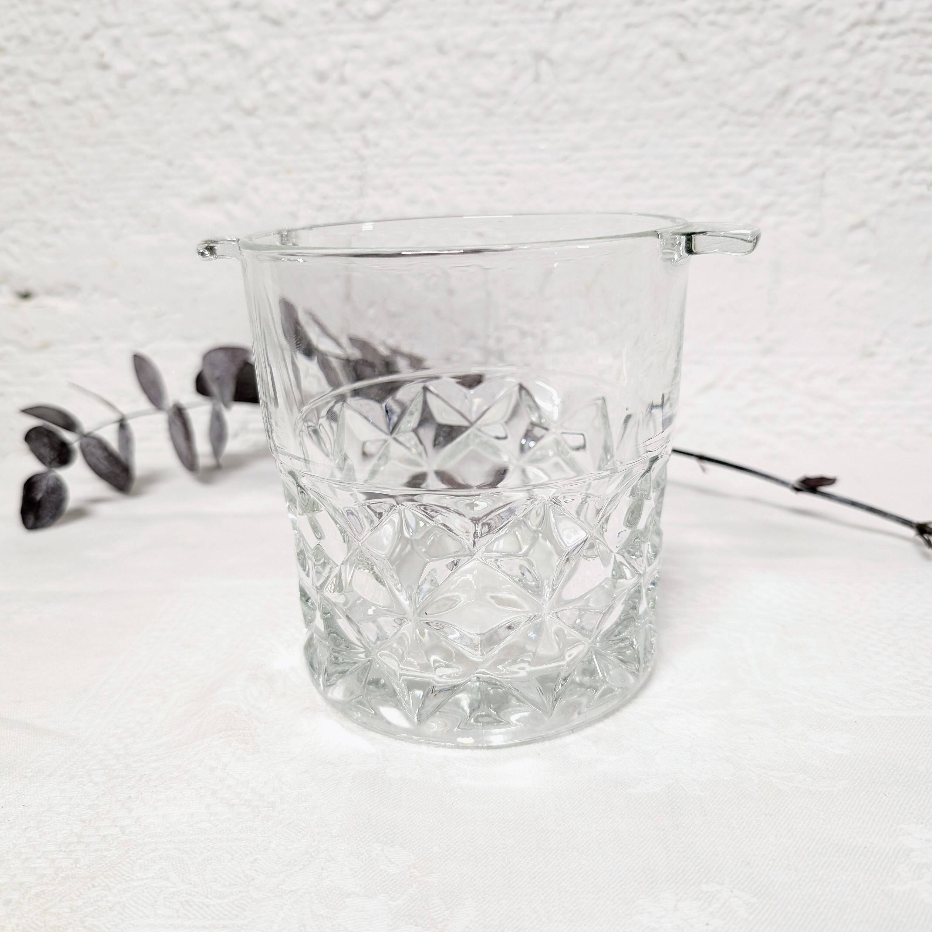Glass ice bucket