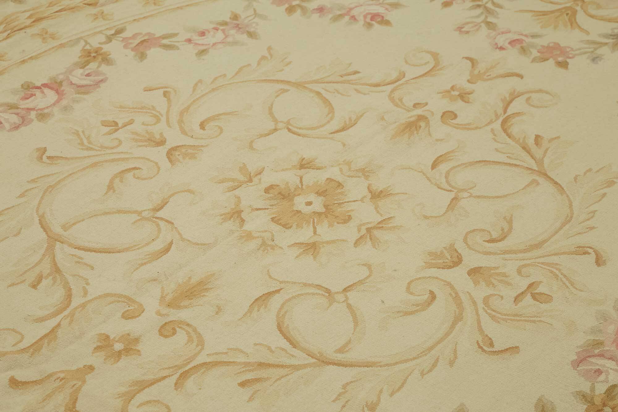 Handmade European Vintage Aubusson Kilim 301 cm x 440 cm
