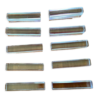 Beveled crystal knife holders