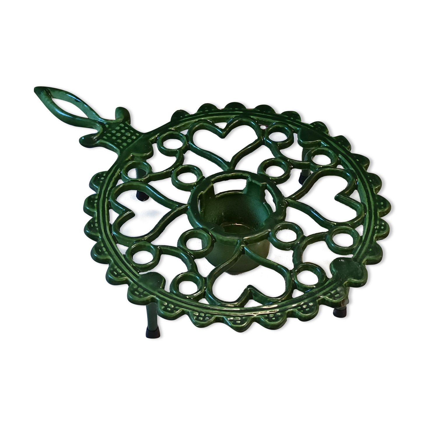 Enamelled cast iron underside