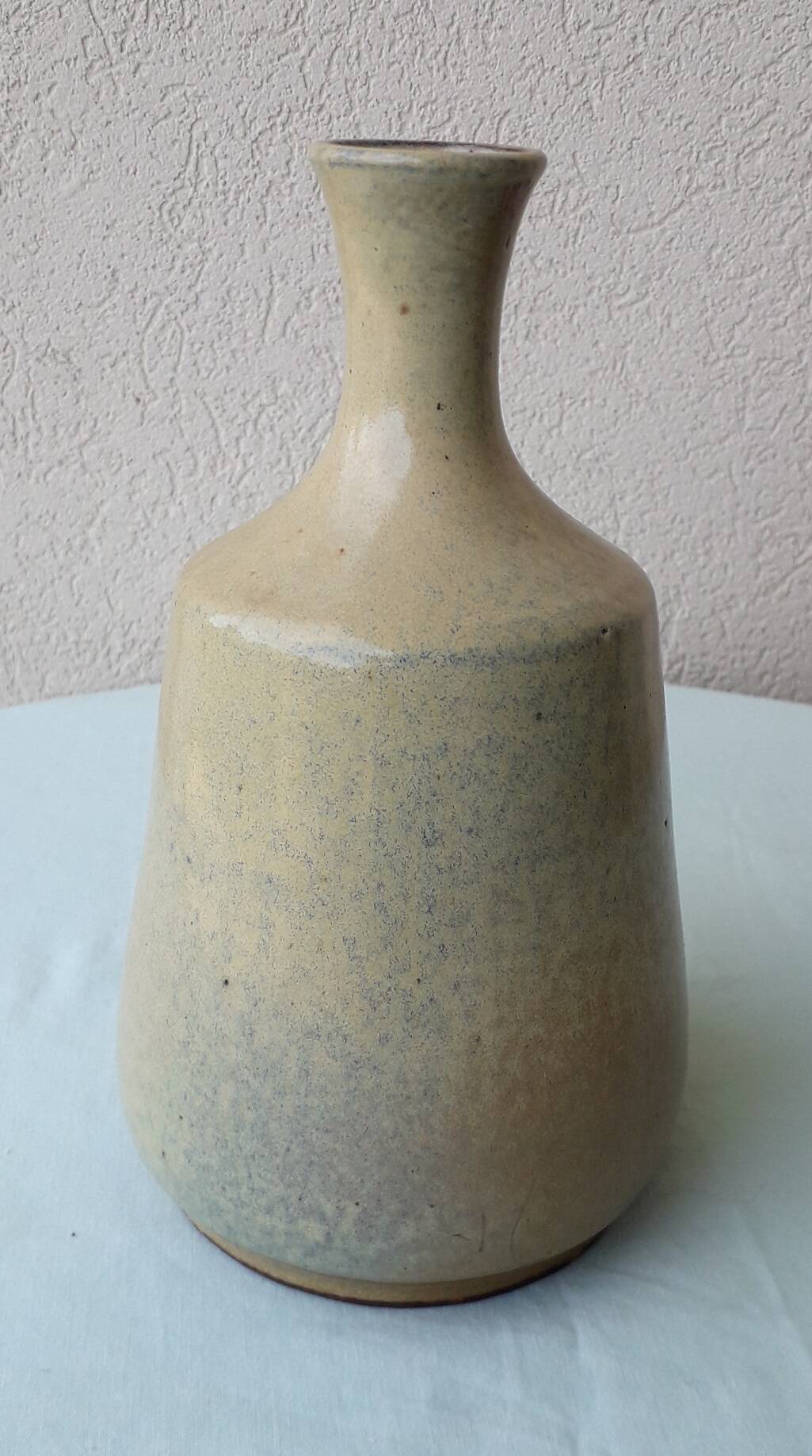 Dubost single-flower vase