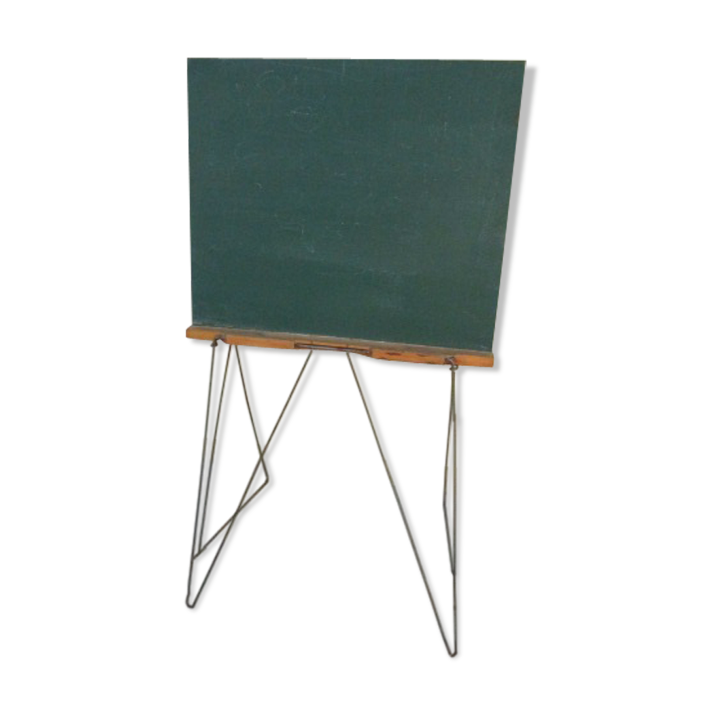 Table of vintage children's 60 eiffel foot