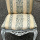 Chauffeuse de style Louis XV avec repose-pieds assorti – XXe siècle