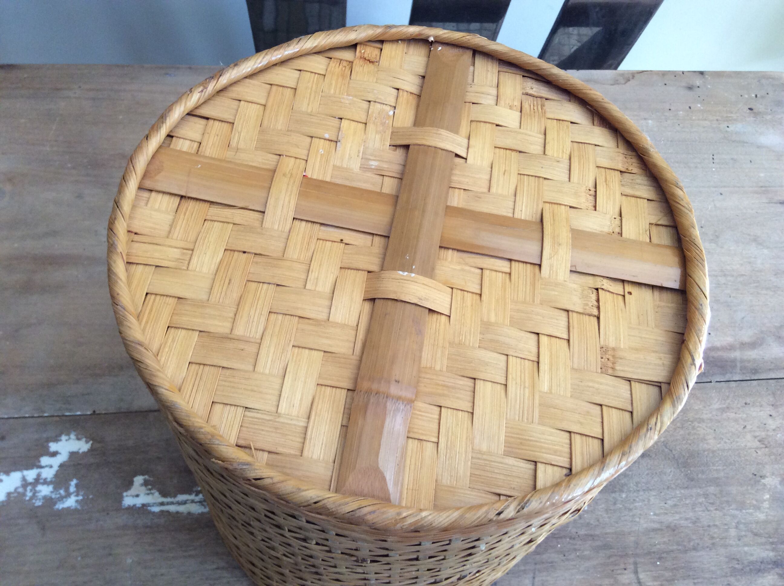 Wicker basket