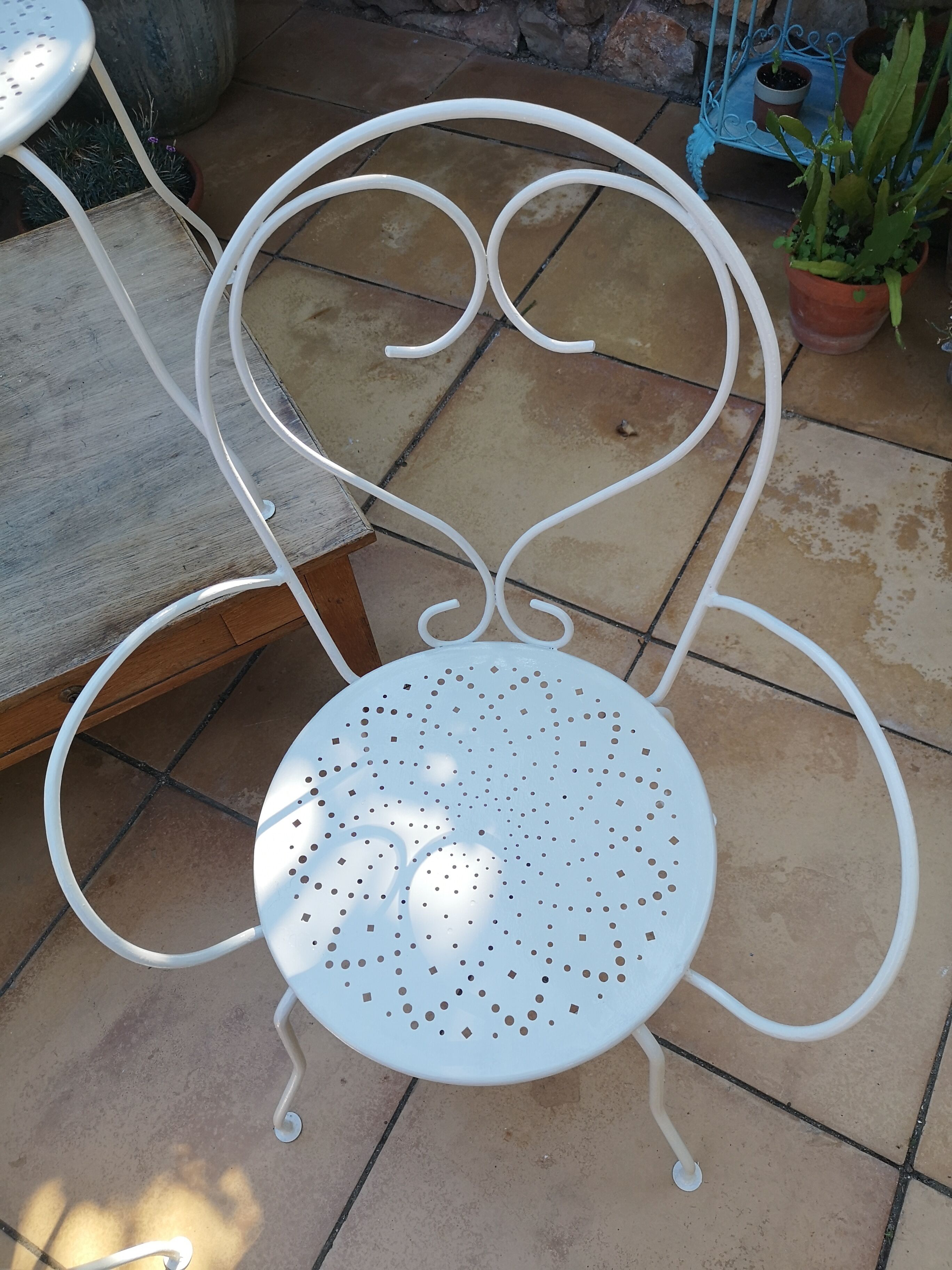 Lot of wrought iron chairs and armchairs