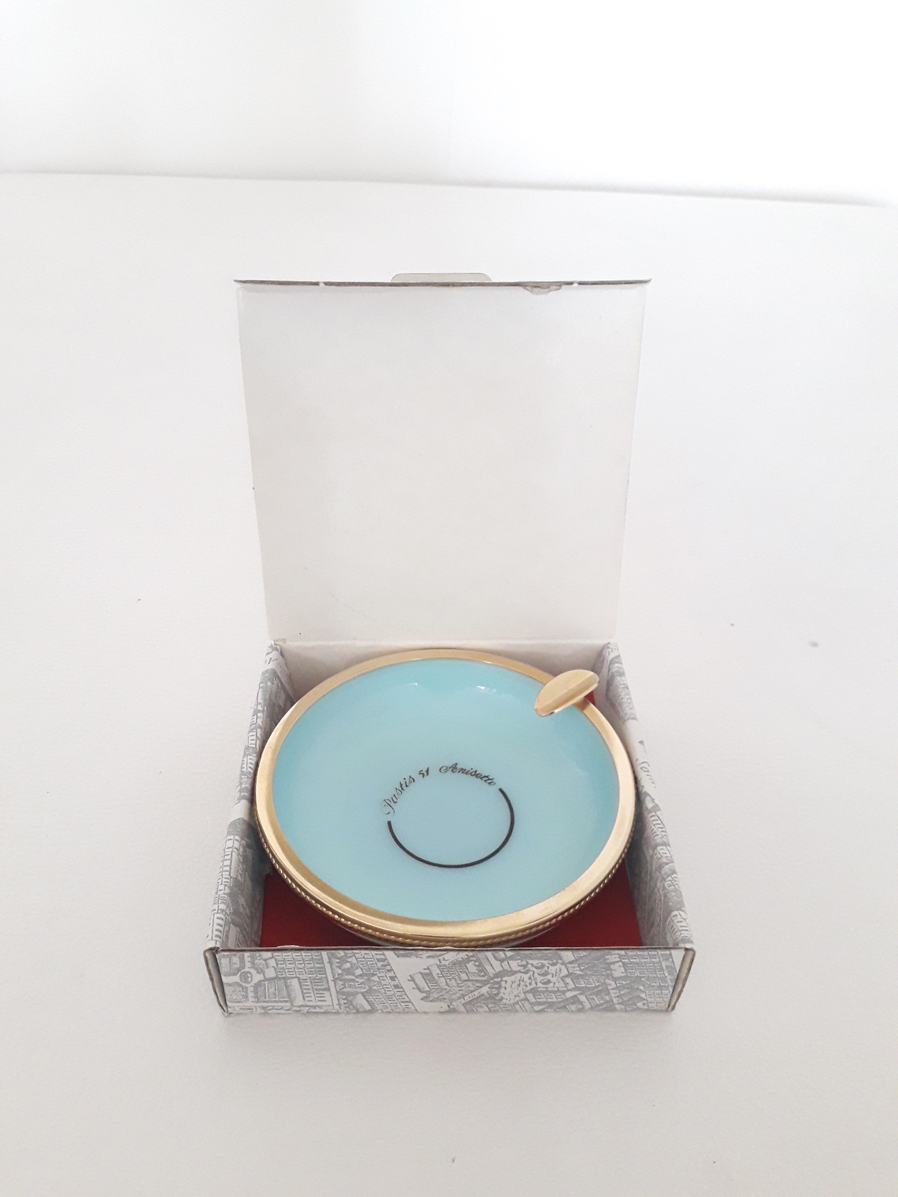 Vintage ashtray - pastis 51 - pastel blue opaline - 1970