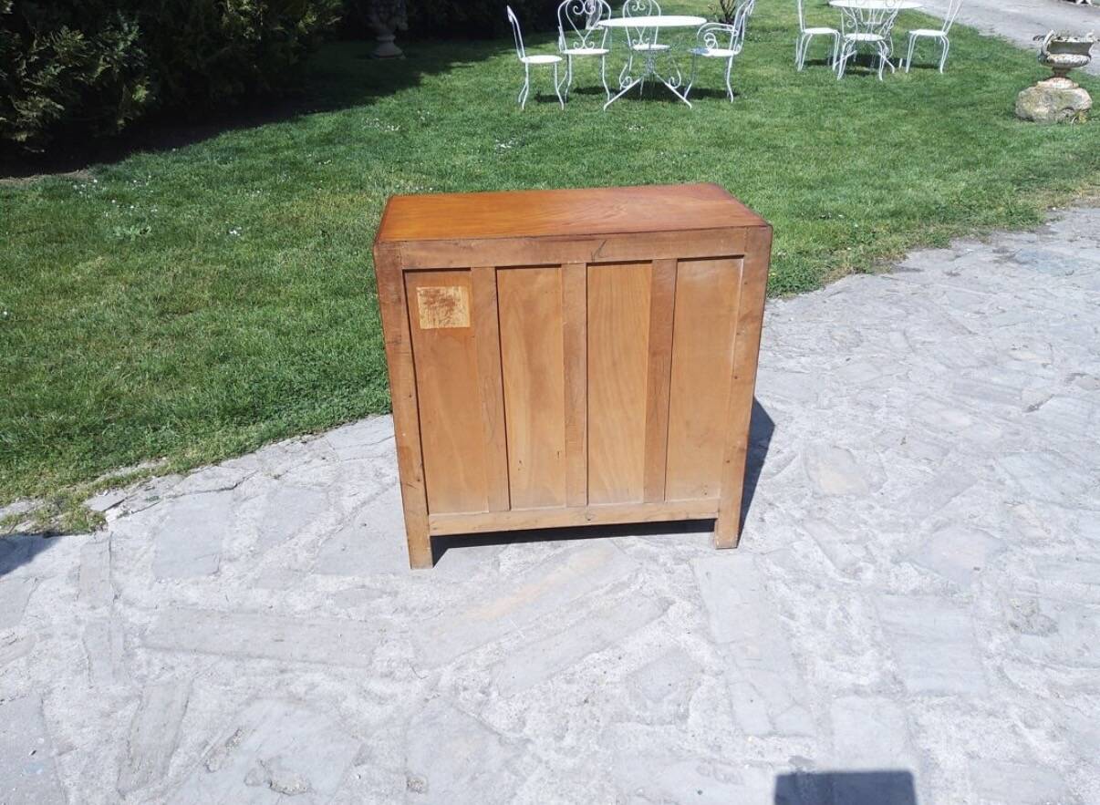 Commode