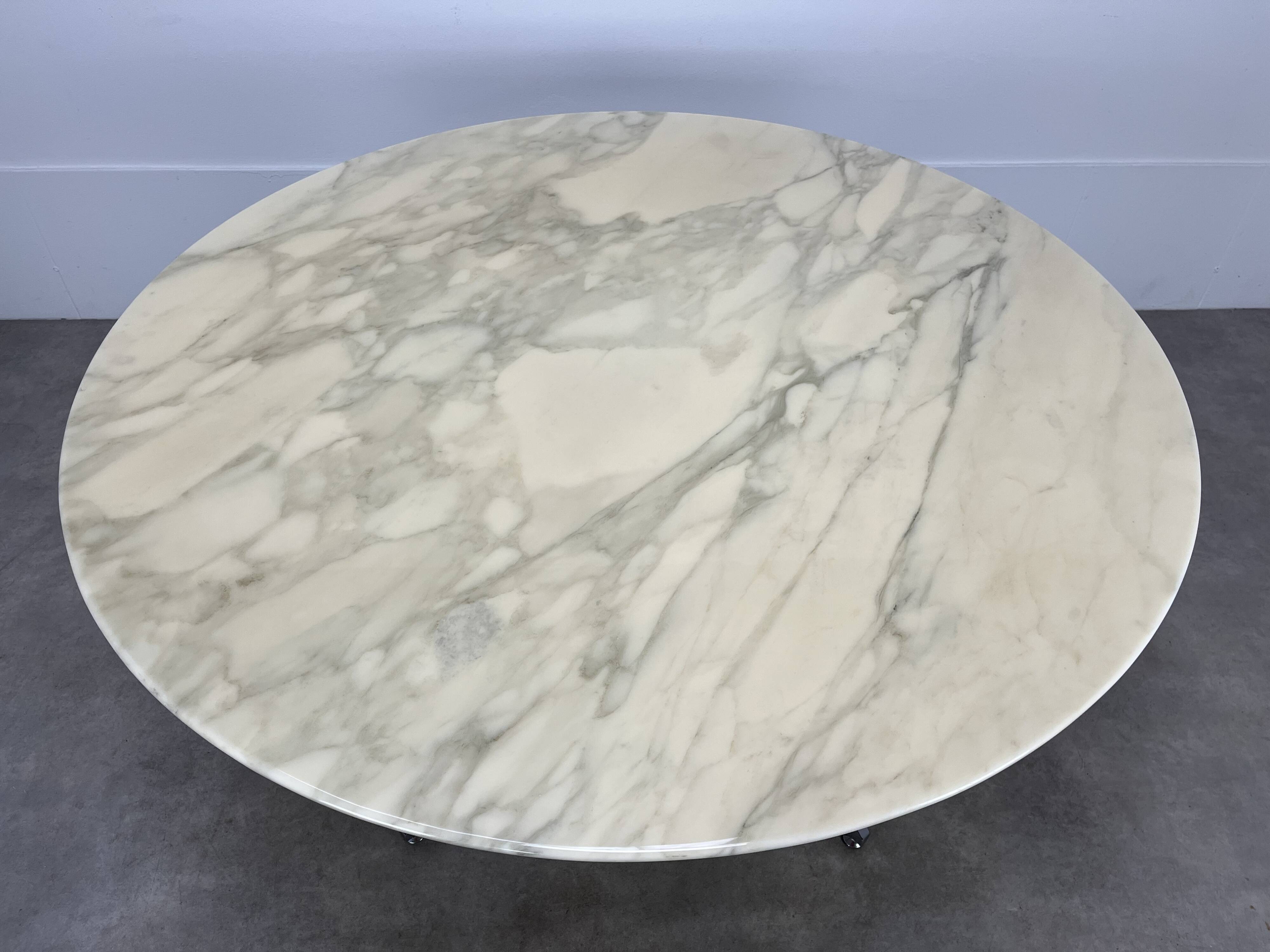 Roche Bobois round marble table for 6 people, 1970s