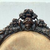 Paire de fauteuils a médaillons en bois sculpté XIX siècle