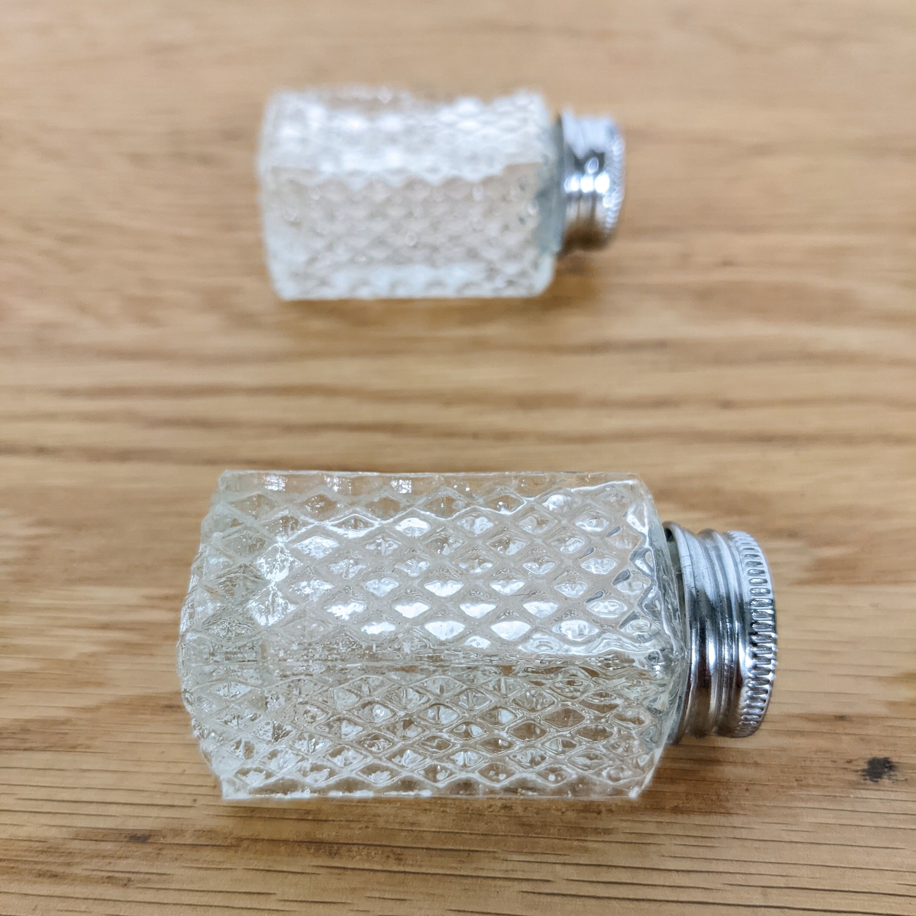 Salt and pepper shaker
