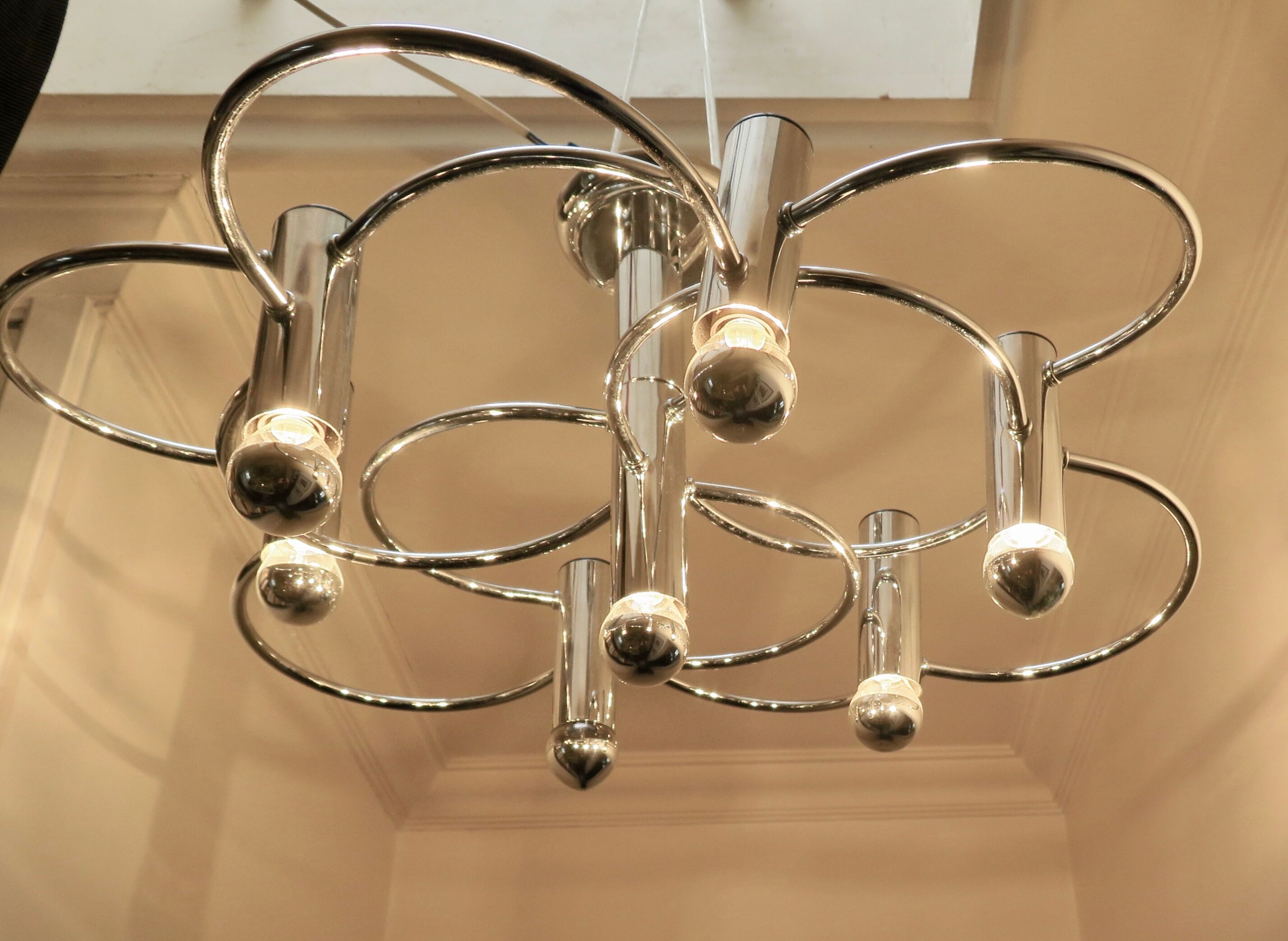 Sciolari chrome metal ceiling light with 8 light sources.