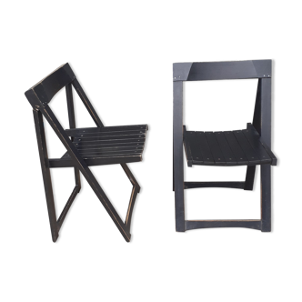 Pair of folding chairs