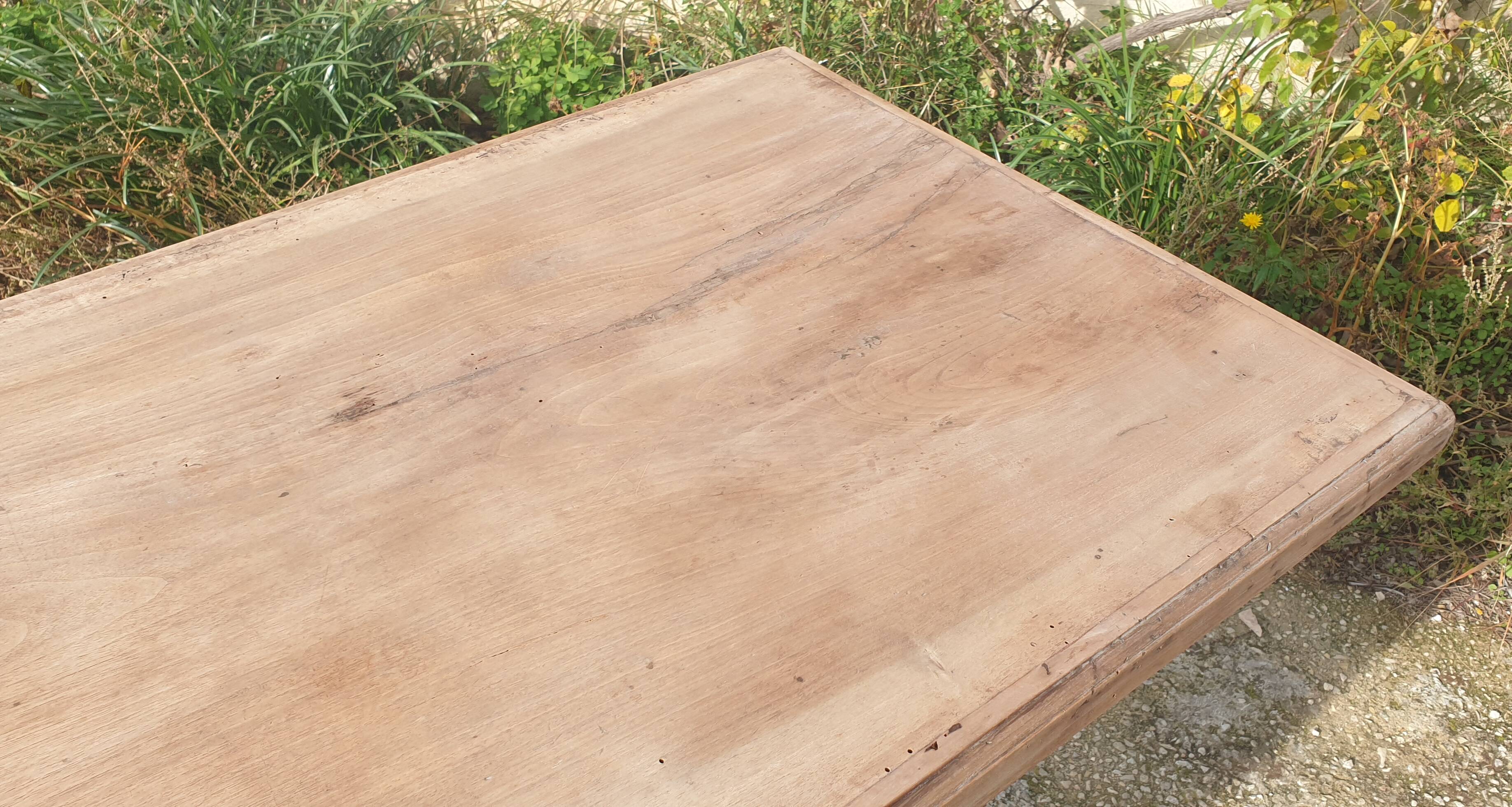 Table Espagnole en bois naturel 178 cm de long