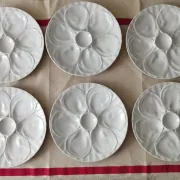 Set of 6 oyster plates in porcelain by Pillivuyt.
