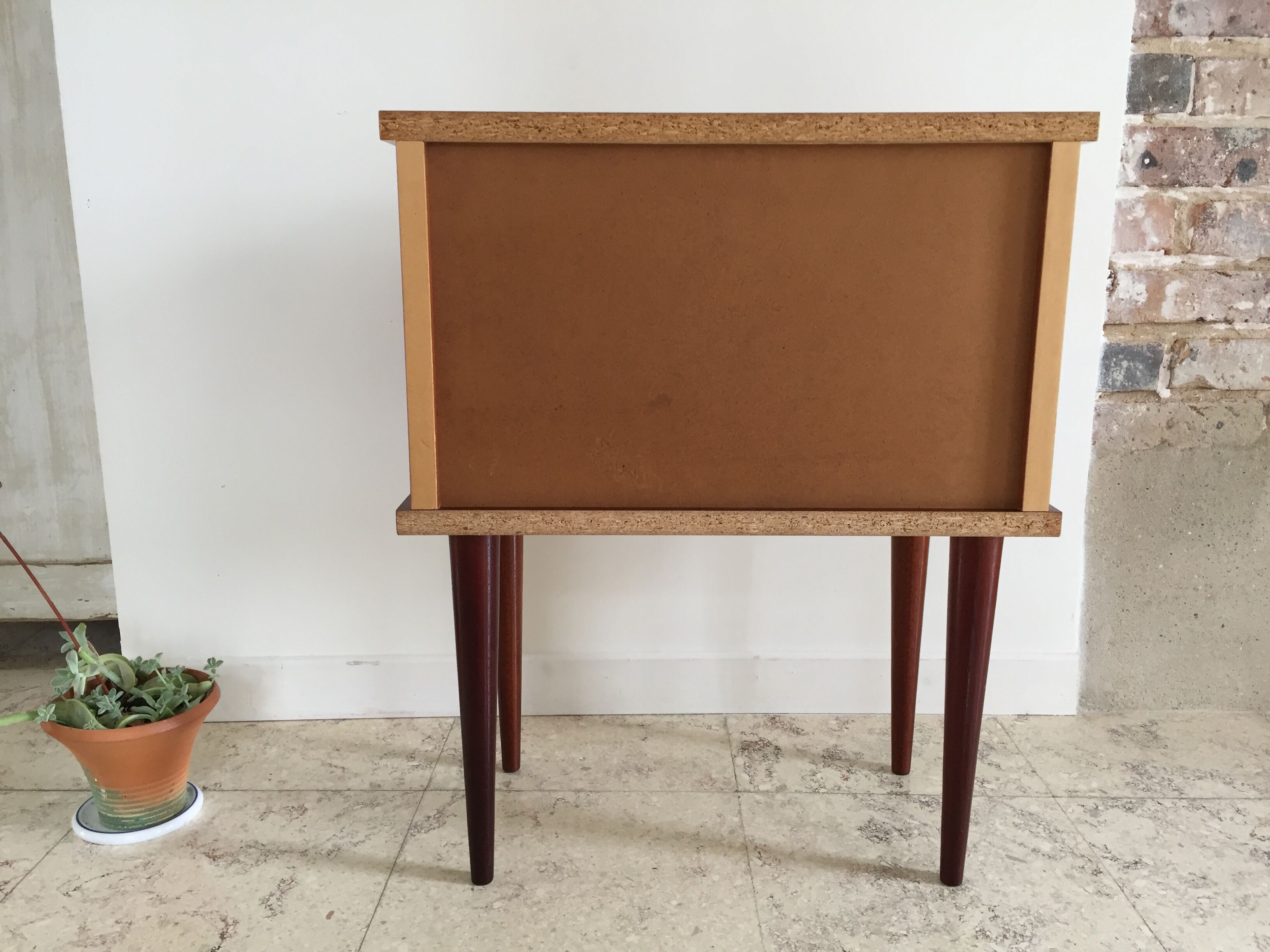 Table de chevet pieds compas vintage