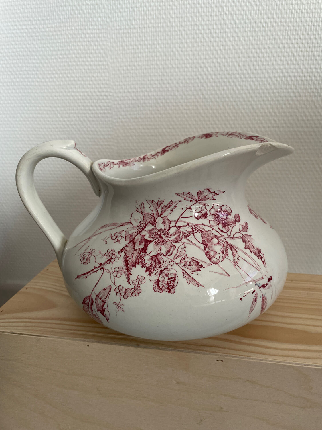 Porcelain decanter