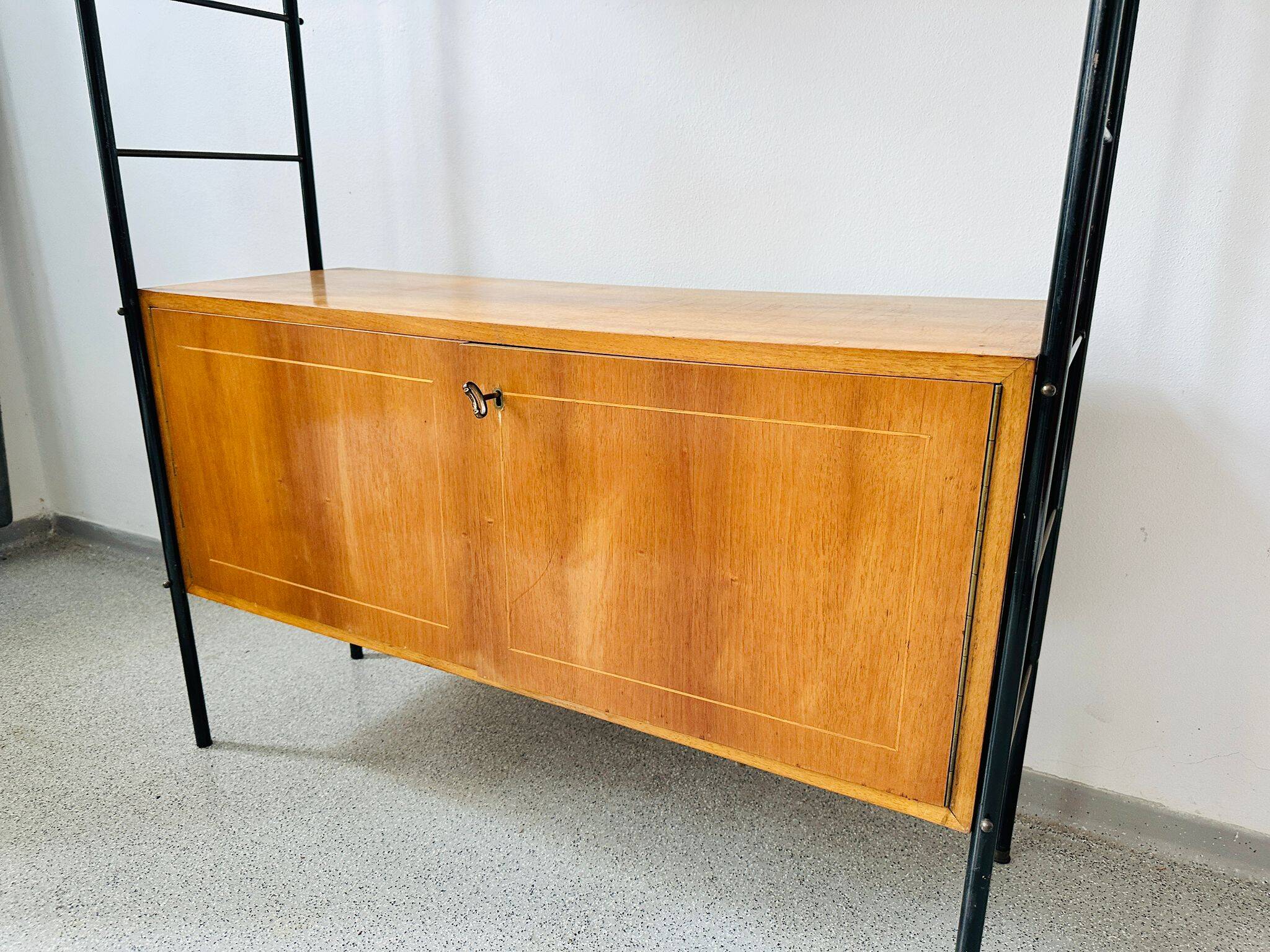 Mid-Century ladder shelving unit from the 1950s–60s
