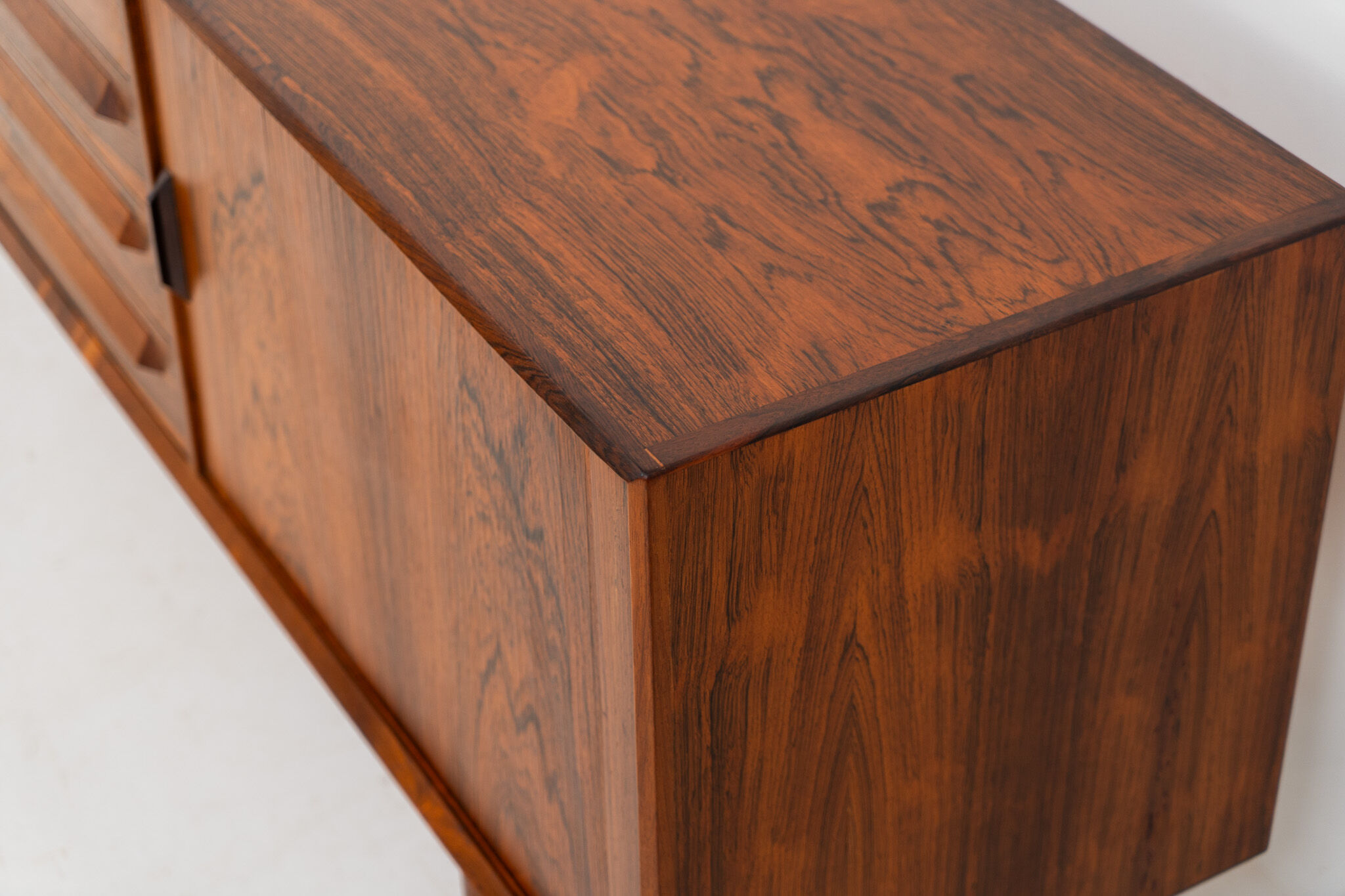 Rare sideboard in rosewood by Svend Aage Larsen for Faarup