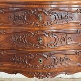 Petite commode de style Louis XV en chêne massif fin XIXème