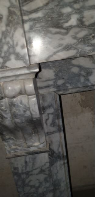 Fireplace modillon Napoleon III in gray marble of the nineteenth