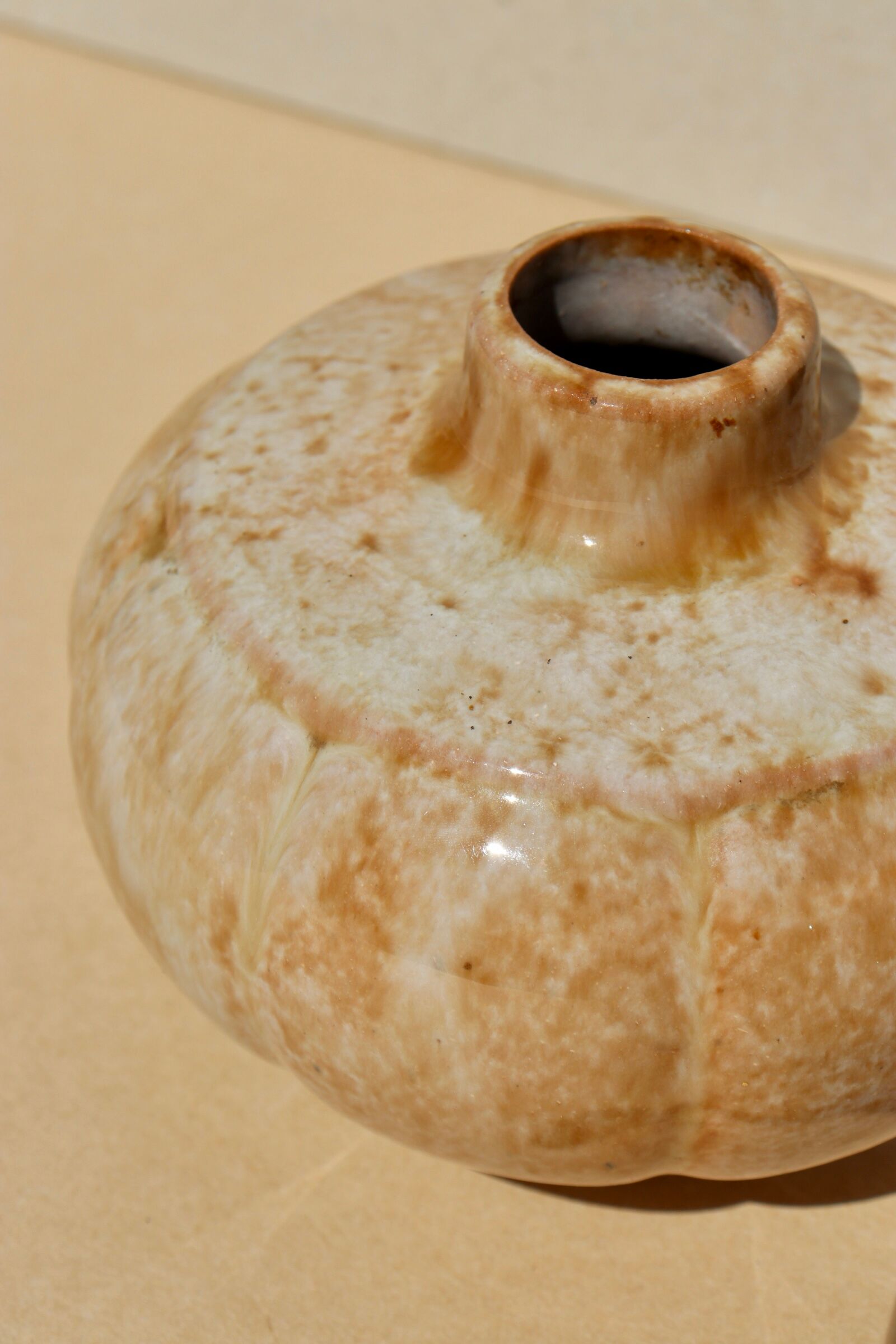 Set of two ceramic vases