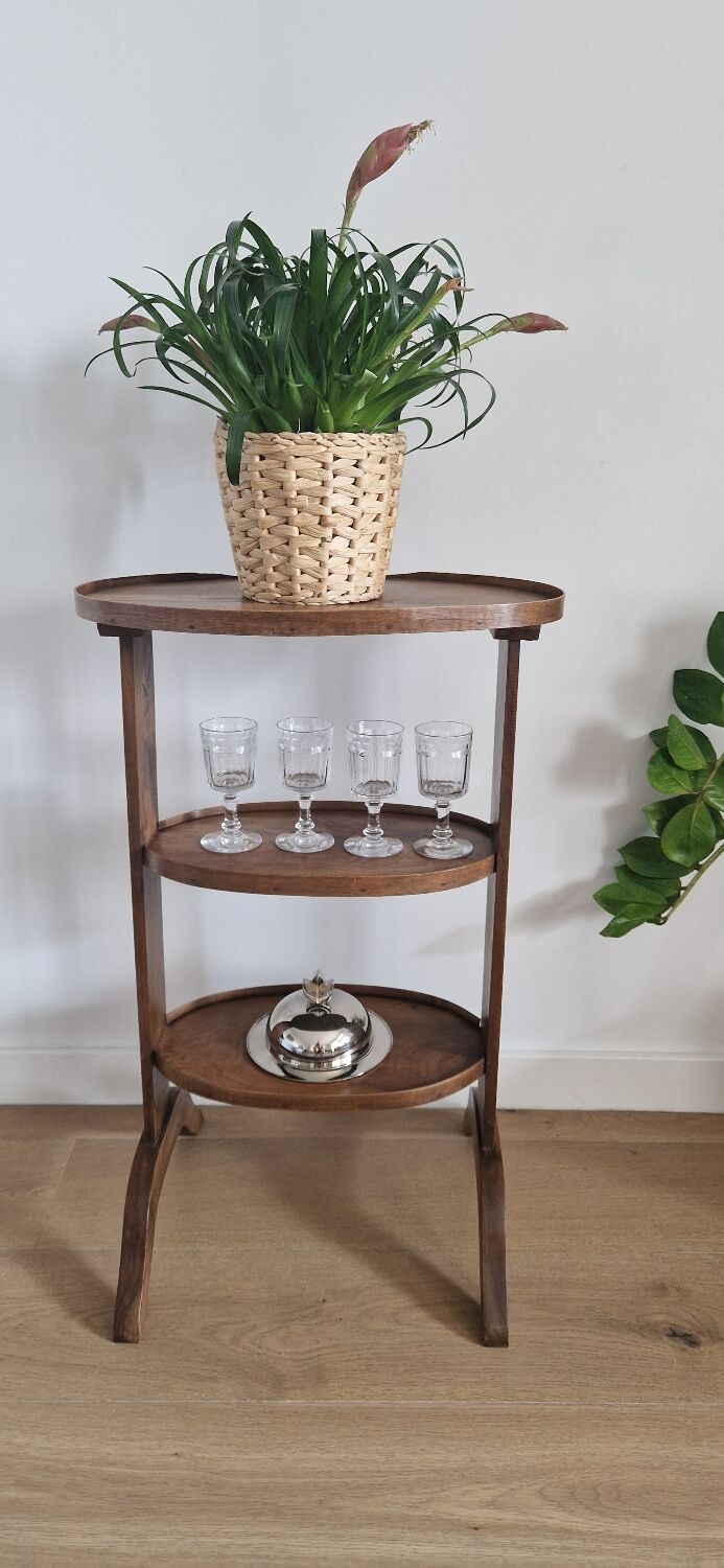 Antique walnut pedestal table furniture