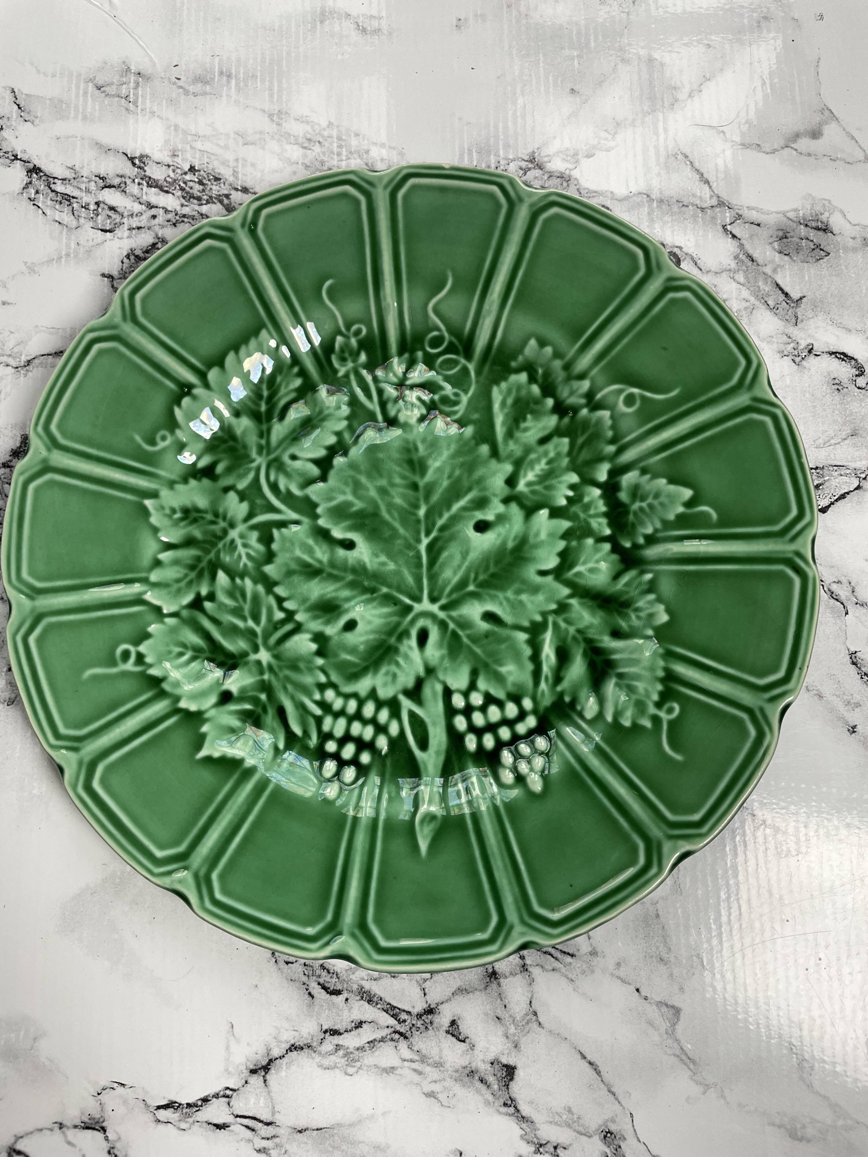 Sarreguemines grape barbotine dessert plates