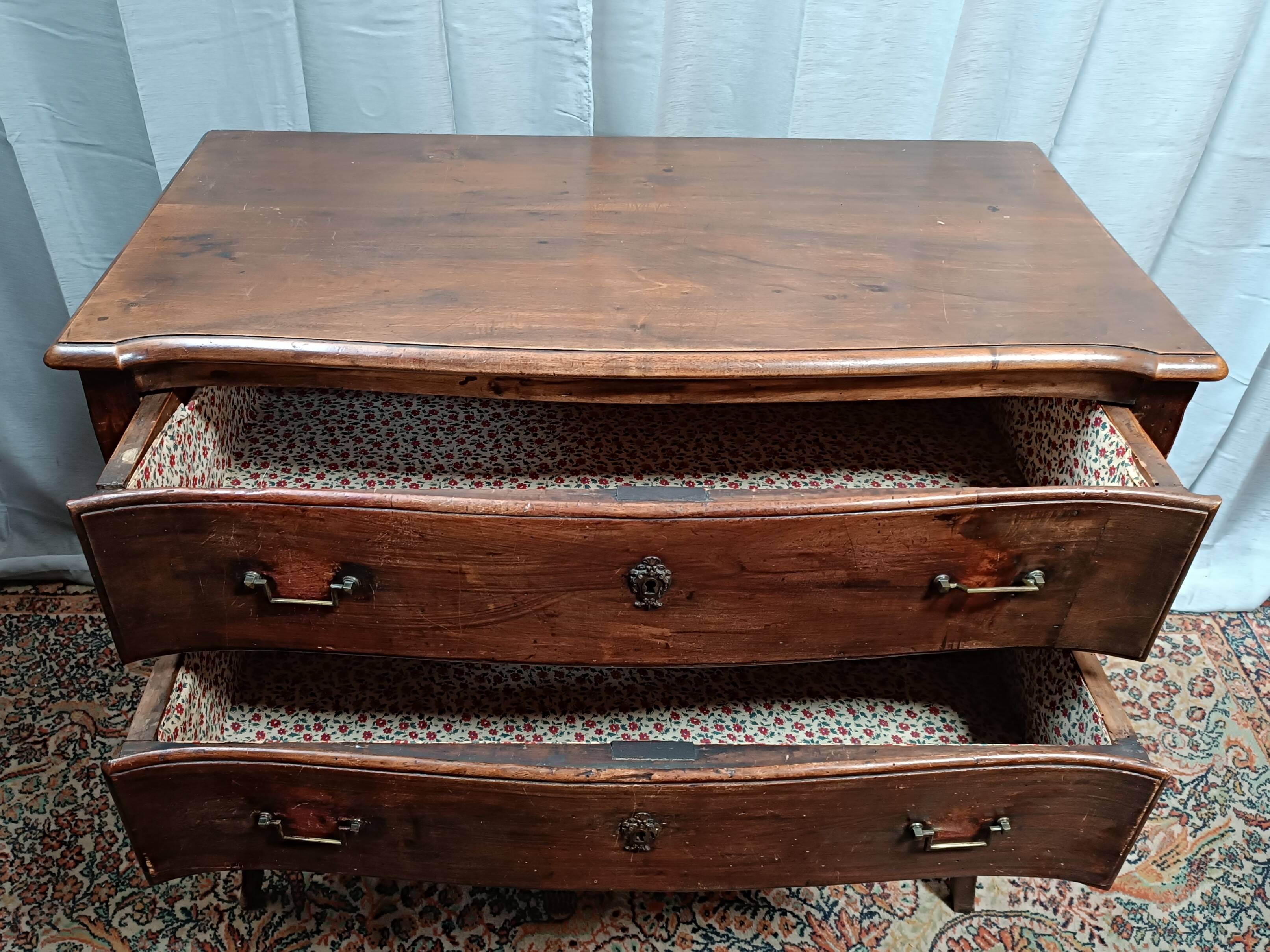 Louis XV walnut chest of drawers