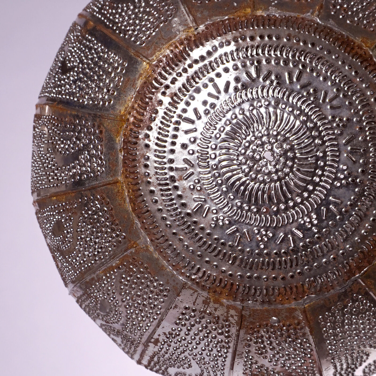 Openwork pendant lamp